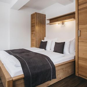 Superior Appartement met Vier Kamers